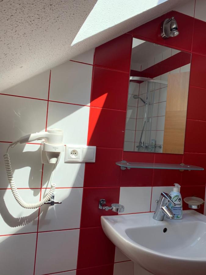 Eltako Penzion Karlovy Vary Luaran gambar